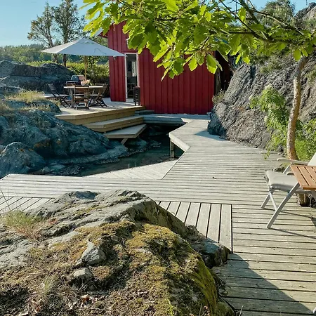 Renovated Boathouse From 1960 By The Sea In Boroya *
