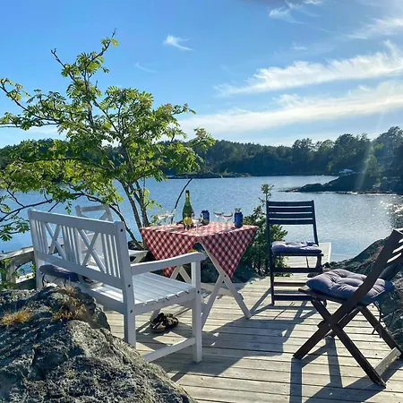 Renovated Boathouse From 1960 By The Sea In Boroya Holiday home *