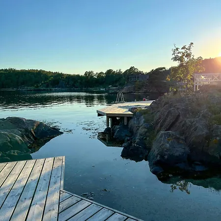 Casa vacanze Renovated Boathouse From 1960 By The Sea In Boroya