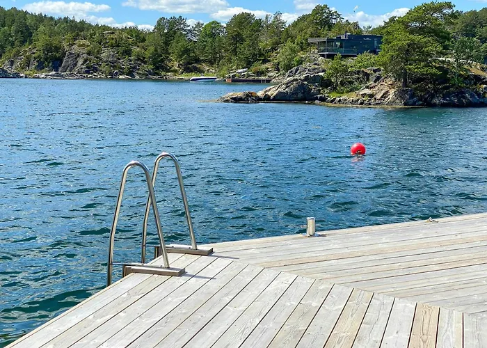 Renovated Boathouse From 1960 By The Sea In Boroya トベーデストラン