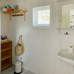 Σπίτι διακοπών Renovated Boathouse From 1960 By The Sea In Boroya *
